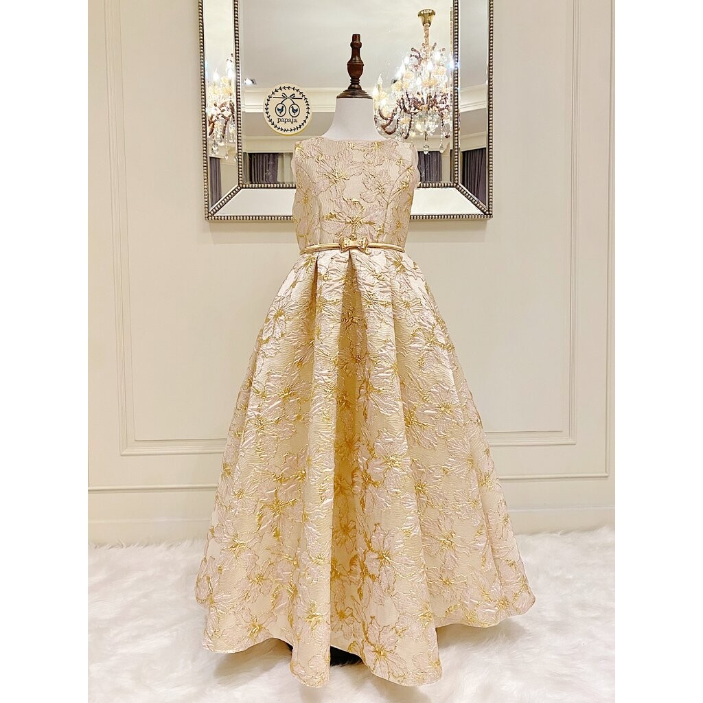 เดรสออกงานราตรียาวแขนกุดสีโทนครีมทอง งานไฮพรีเมี่ยม ผ้า Jacquard ทอลาย 3D มาพร้อมเข็มขัดโลหะสีทอง
