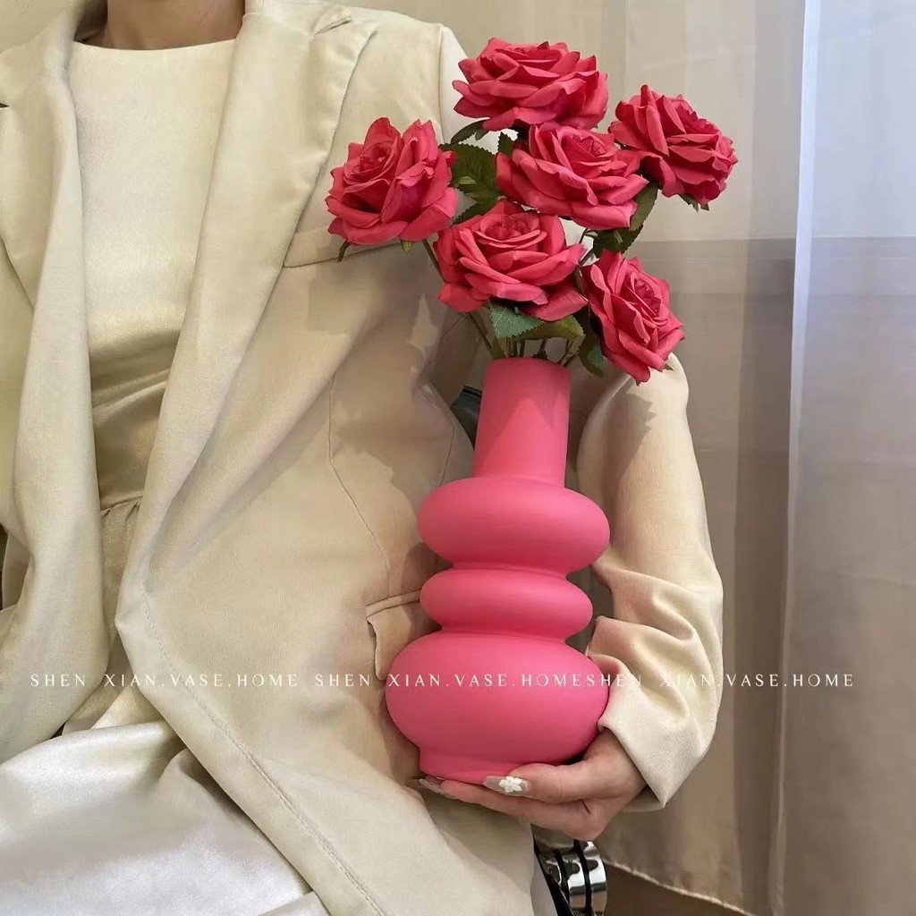 ตกแต่งบ้าน แจกันแก้วสีม่วงแบบฝรั่งเศสความรู้สึกพิเศษสูง Xuanguan จัดดอกไม้เครื่องประดับแจกัน