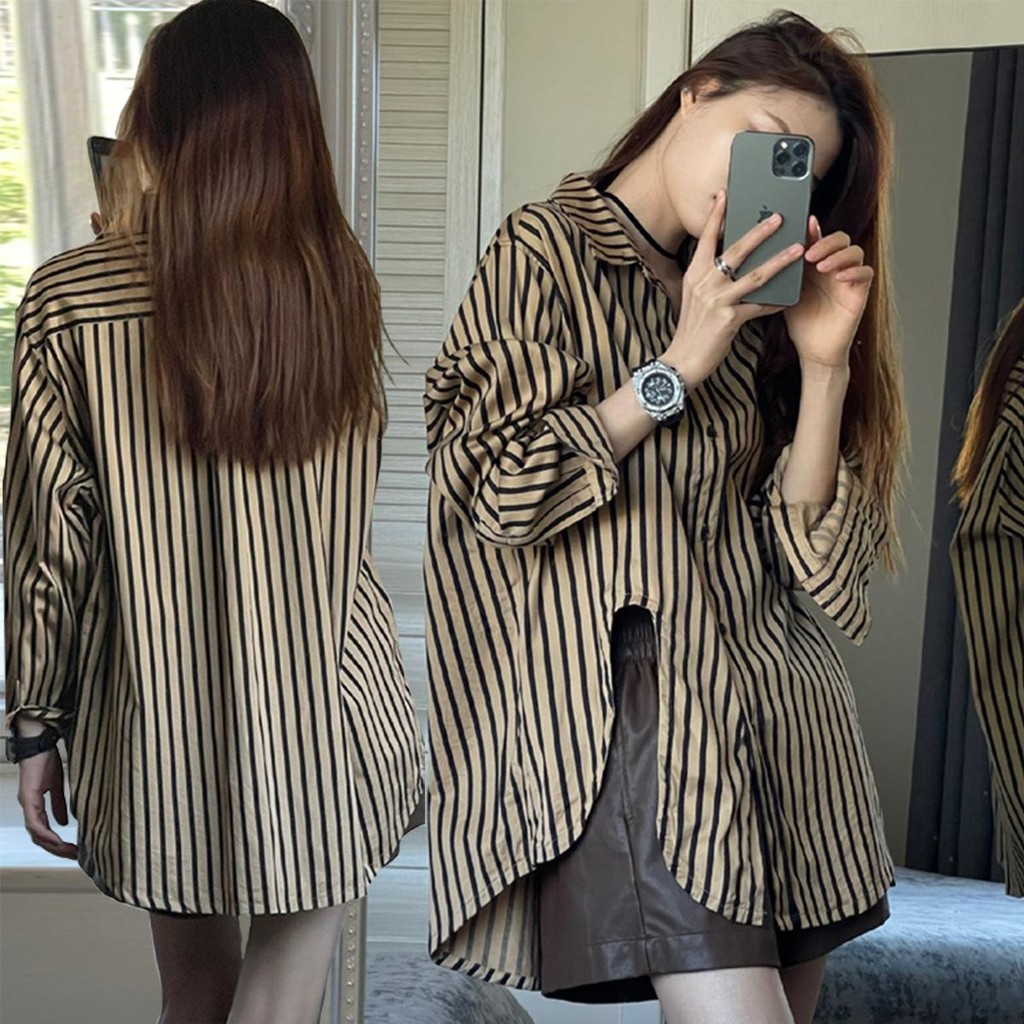 Lune_Grace เสื้อเชิ้ตแขนยาวลายริ้ว ดีเทลชายโค้งผ่าข้างสไตล์แฟนหนุ่ม แนวเกาหลี-พร้อมส่ง-รุ่นw430
