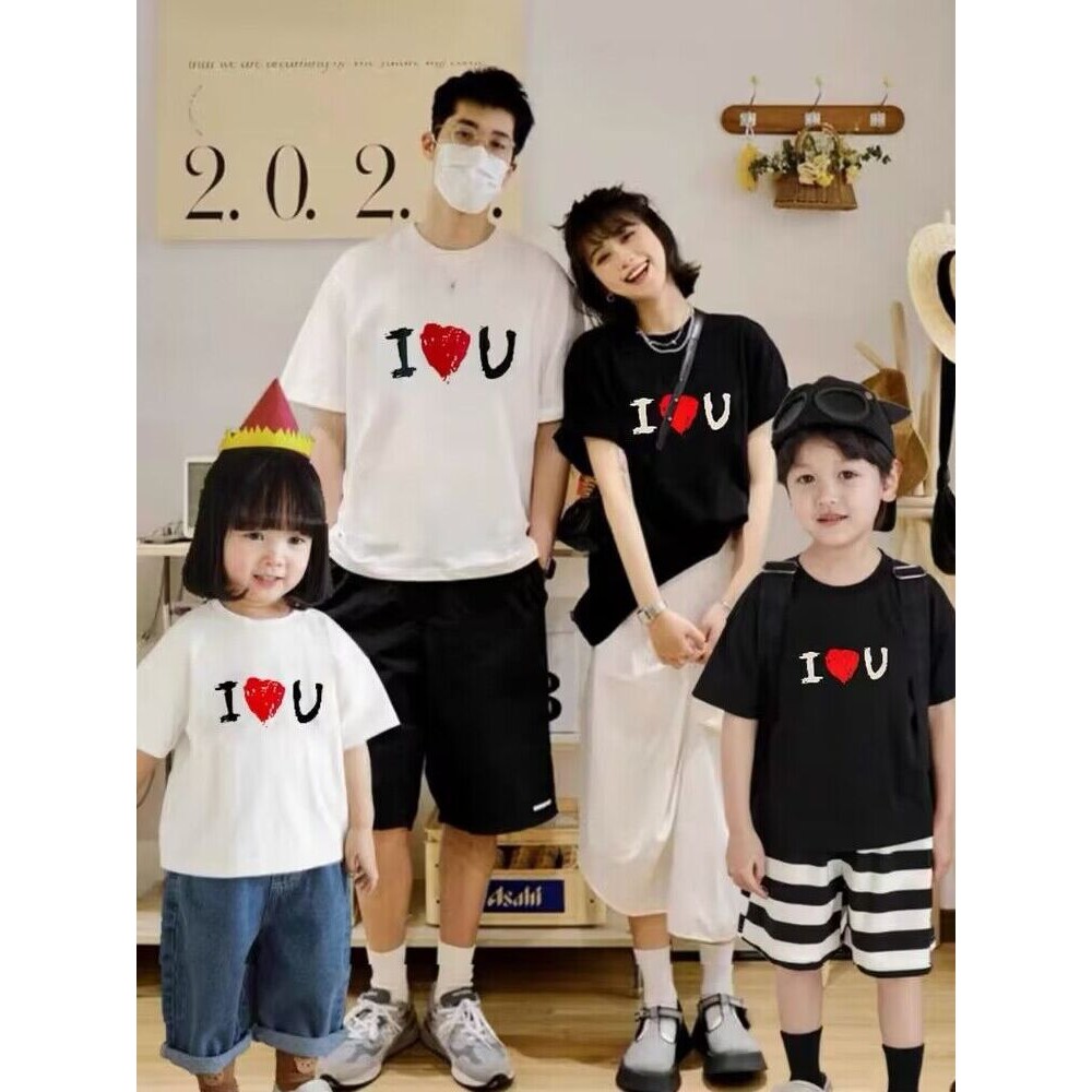 พร้อมส่ง&เก็บเงินปลายทาง RINA STUDIOชุดเสื้อยืด คอกลม แขนสั้น พิมพ์ลาย Happy Family Day สําหรับครอบครัว พ่อ แม่ และลูก