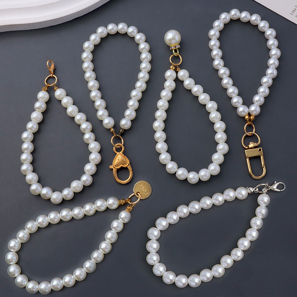 หรูหราเลียนแบบมุกโซ่พวงกุญแจแฟชั่นสีขาวลูกปัดพวงกุญแจอุปกรณ์ ทําเอง ของขวัญเพื่อนของที่ระลึกเครื่องประดับ