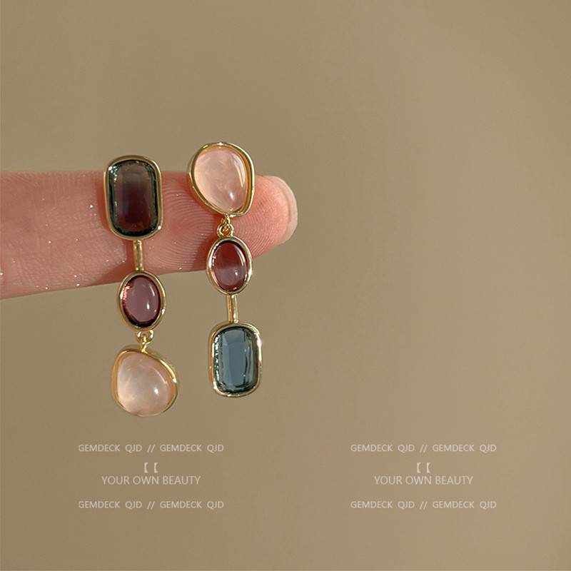 Yx Vintageไม่สมมาตรสี Clash ต่างหู Cats Eye Stone เครื่องประดับแฟชั่นสตรี