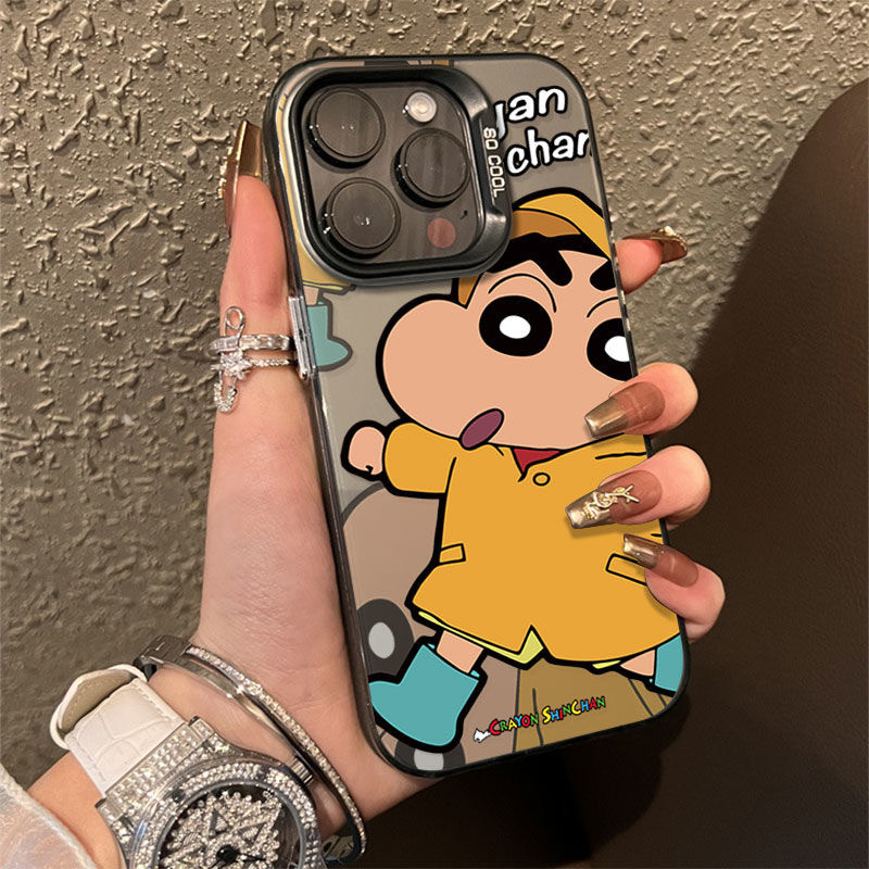COD ใช้ได้ iphone 11 13 12 14 15 Pro MAX 14 15 7 Plus XR XSMAX SE เสื้อกันฝนCrayon Shin-chanเคสโทรศัพท์มือถือคู่ขั้นสูง