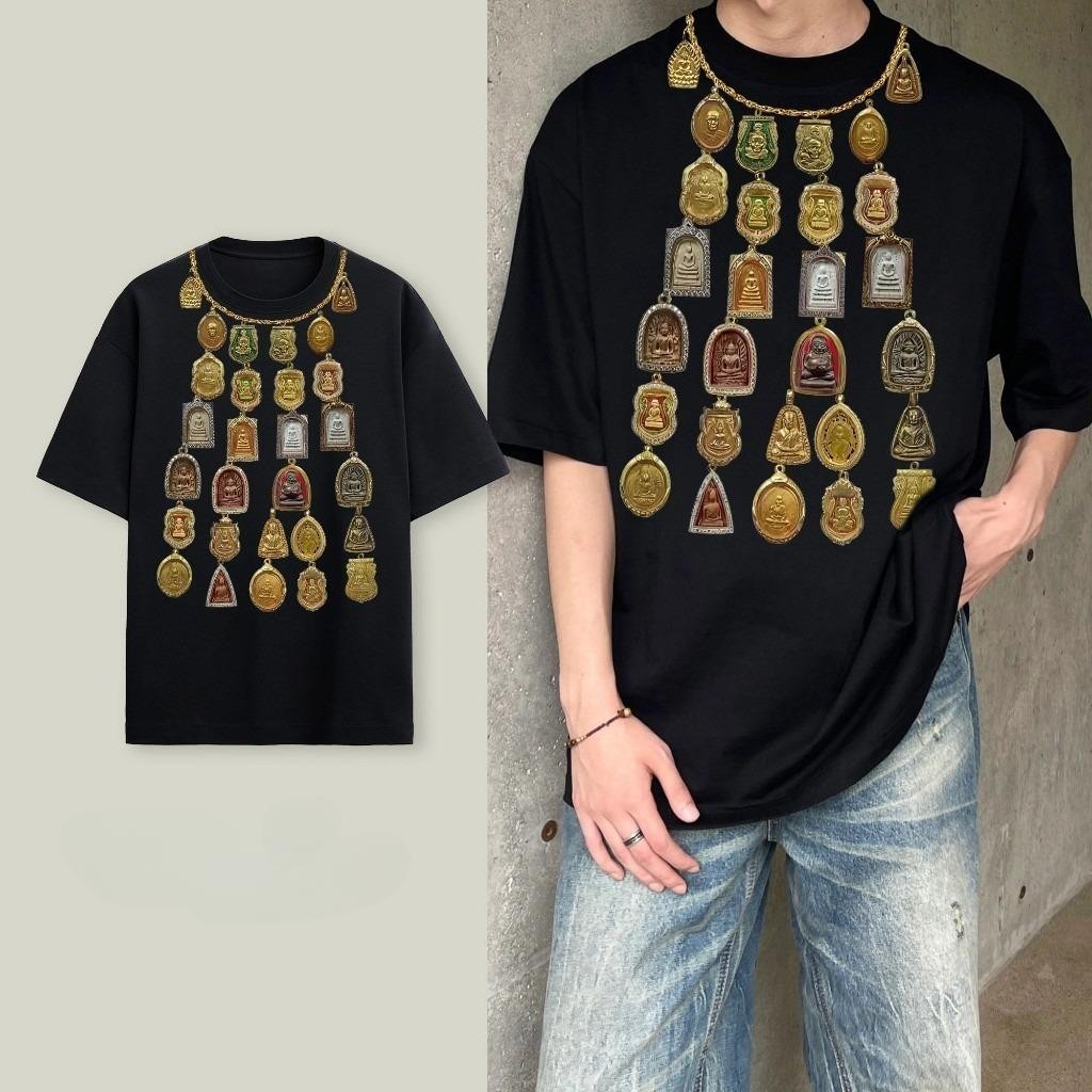 (จัดส่งตลอด 24 ชั่วโมง)เสื้อยืด Oversize เสื้อยืดลายพระเครื่อง สไตล์เท่ๆ เหมือนคล้องจริง ใส่แล้วมั่นใจ ผ้าฝ้าย 100%