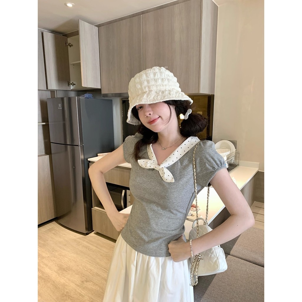 PtonUmi Bunny Good Little หูแขนสั้นเสื้อยืดผู้หญิงฤดูร้อน V คอการออกแบบ Sense Slim-fit Slimmer ดูพัฟ