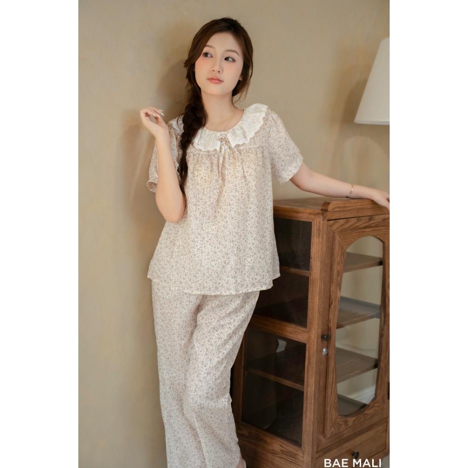 [BAE MALI] Long Home Dress Set with Ladys Ruffle Collar Design SP945 วัสดุผ้าไหมดิบเนื้อนุ่มลายดอกไม