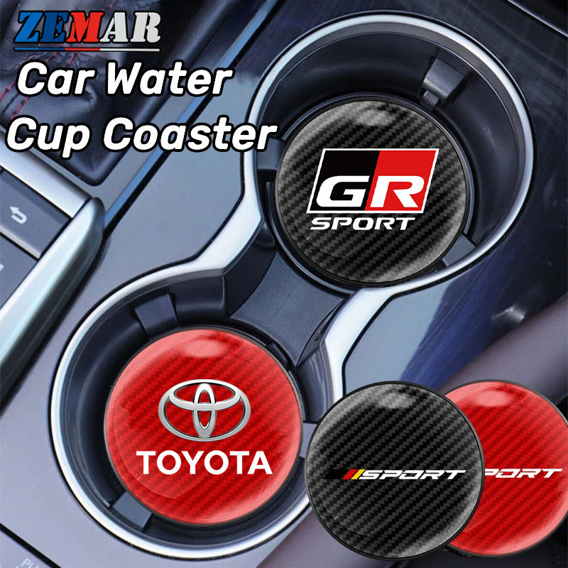 1PcToyota รถถ้วยน้ําลื่นคาร์บอนไฟเบอร์ Texture ถ้วยสําหรับ Toyota Agya Raize Calya Avanza Veloz Rush Kijang Innova Yaris Corolla Cross RAV4 Vios Fortuner CHR Camry