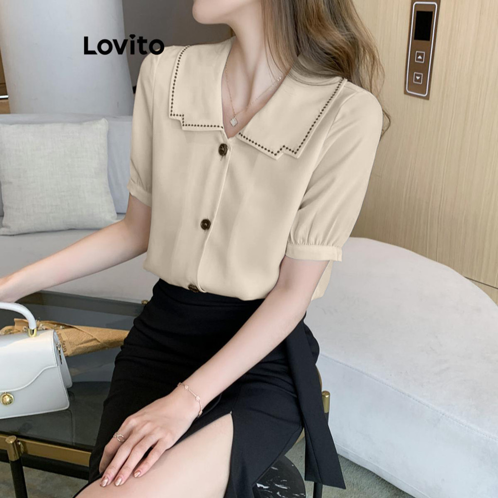 Lovito เสื้อเบลาส์ผู้หญิง ขอบสี กระดุมด้านหน้า สีพื้น หรูหรา LNE54455