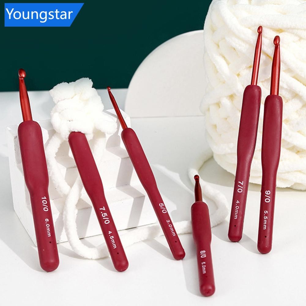 Ys อลูมิเนียมโครเชต์เข็ม Ergonomic ถักเครื่องมือสีแดงโครเชต์ตะขอ Frosted ซิลิโคนทอเครื่องมือ D4Y1