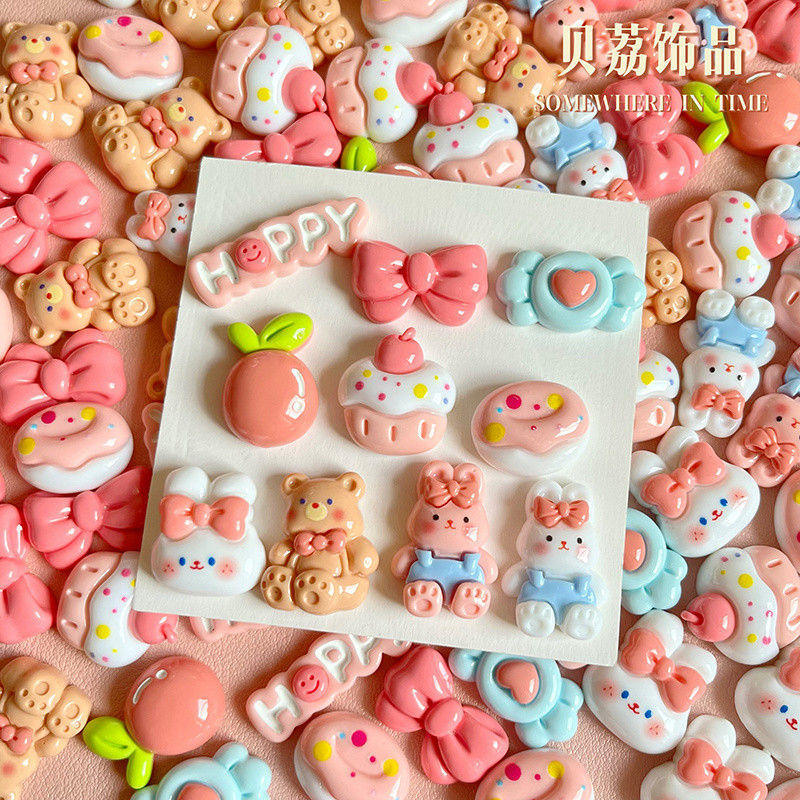 [100 ชิ้นพร้อมสต็อก] มันเงาน่ารักครีมกาวอุปกรณ์ขนาดเล็ก ทําเอง เคสโทรศัพท์กิ๊บถ้วยน้ําหลุมรองเท้าแพทช์การ์ตูนเครื่องประดับสามมิติ