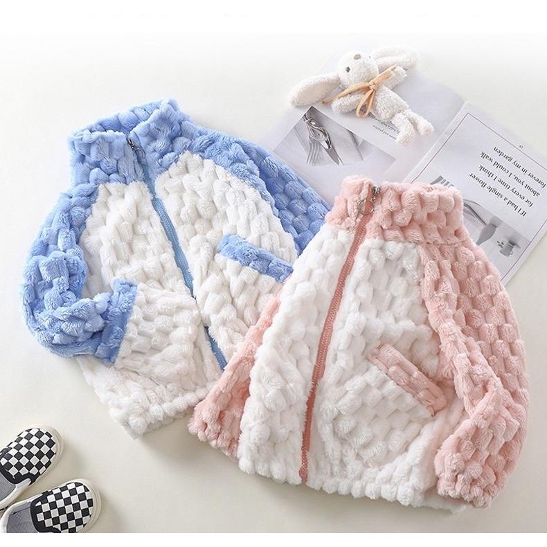 พร้อมส่ง เสื้อกันหนาวเด็กผู้ชาย/เด็กผู้หญิง ผ้าหนา สีฟ้า-สีชมพู ขนปุยๆหนาๆ H-145