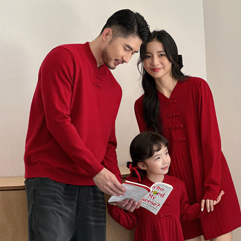ใหม่สไตล์จีนพ่อแม่และลูกสวมเสื้อกันหนาว, ชุดแม่ขอทาน, สีแดงอินเทรนด์ปีใหม่สวมใส่ครอบครัวสวมใส่