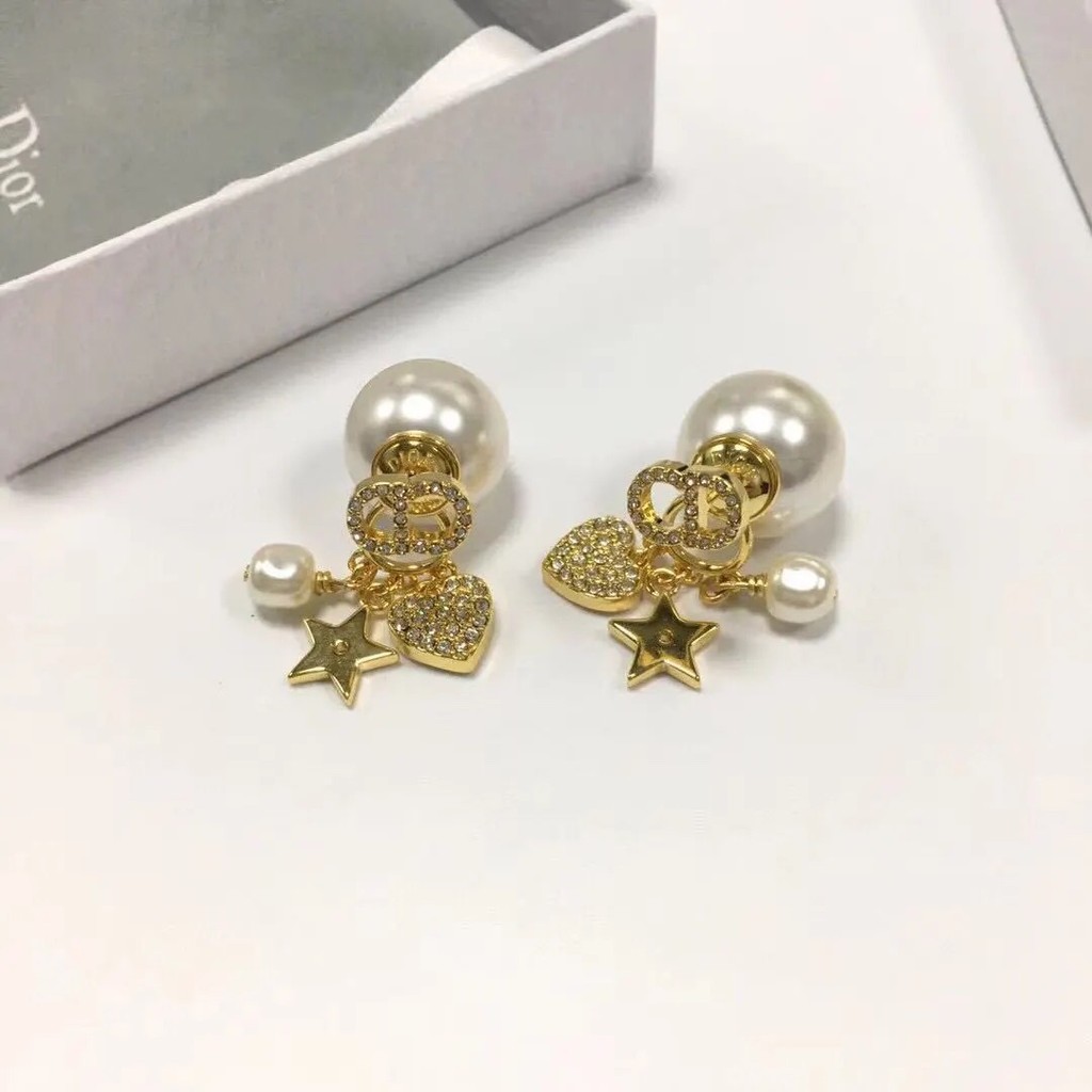 ต่างหูแฟชั่นไทเทเนียมเหล็กตัวอักษรโลโก้ Double CC Ear Hoop ต่างหูสตั๊ดเครื่องประดับสตรี