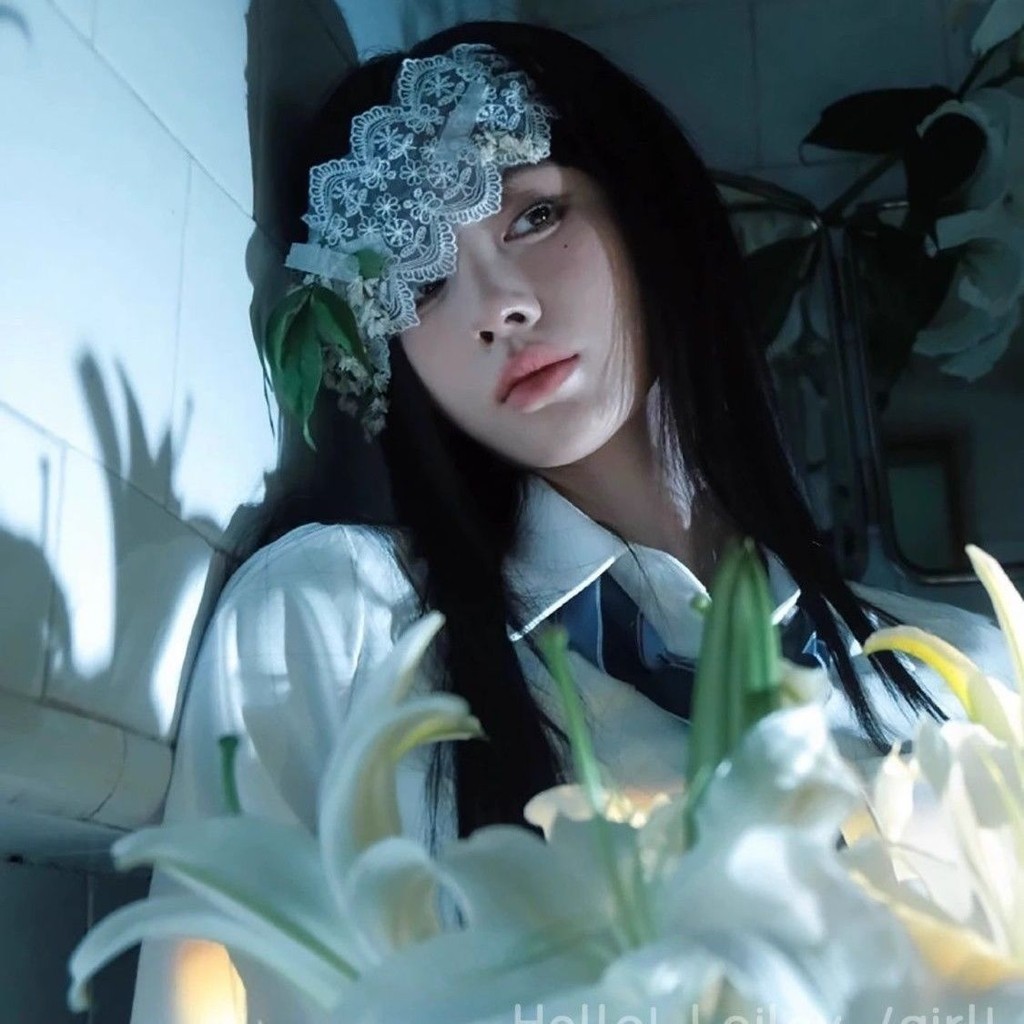 Ju Jingyi ผ้าปิดตาลูกไม้สีขาวสำหรับcosplay Kawagami Tomie พร้อมใช้ในนิทรรศการและการถ่ายภาพ สร้างบรรย