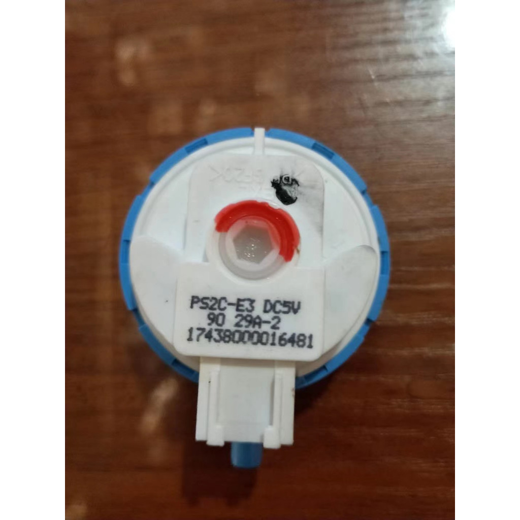 Heavy Duty Toshiba PS2C-E3 DC5V AW-J800AS AW-J900DS เครื่องซักผ้าระดับน้ําสวิตช์ความดันเซ็นเซอร์วาล์