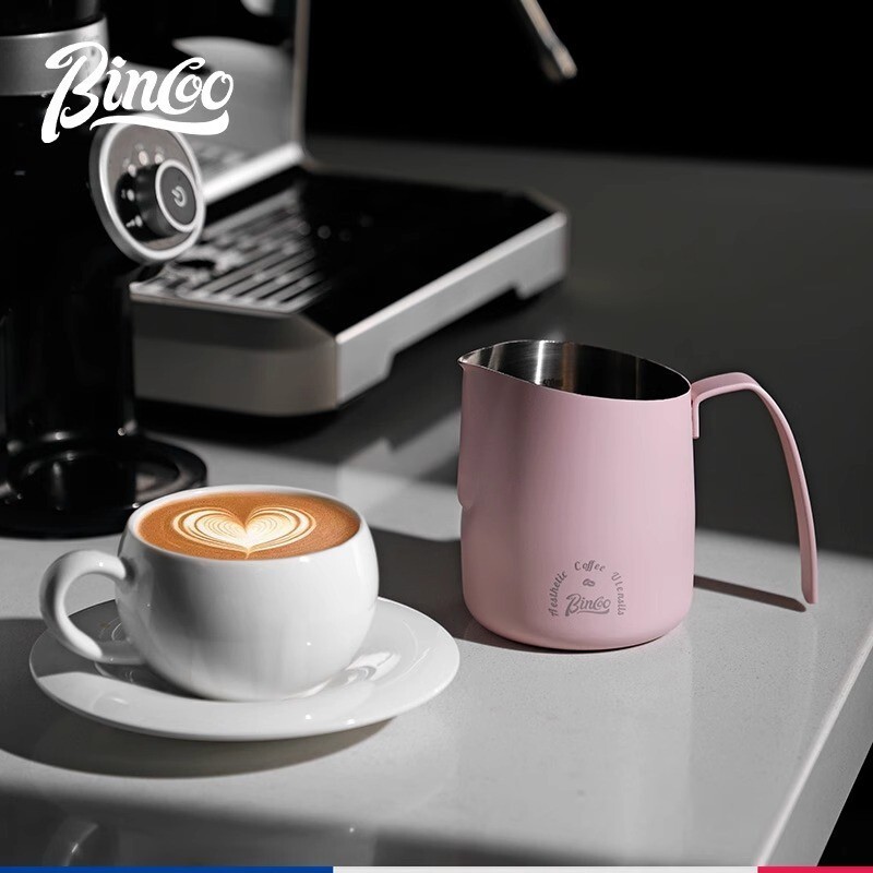 Bincoo Coffee Latte Art Pitcher ขนาดใหญ่ปากเอียง Latte Art ถ้วยสแตนเลสนม Frothing Pitcher รอบ Spout 