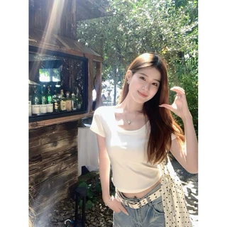 ร้อมส่ง เสื้อยืดแขนสั้นผ้ามน้ำ แข็งผู้หญิงเสื้อยืดสีทึบสไตล์เกาหลีทรงเข้ารูปและใช้งได้หลากหลาย UMISO