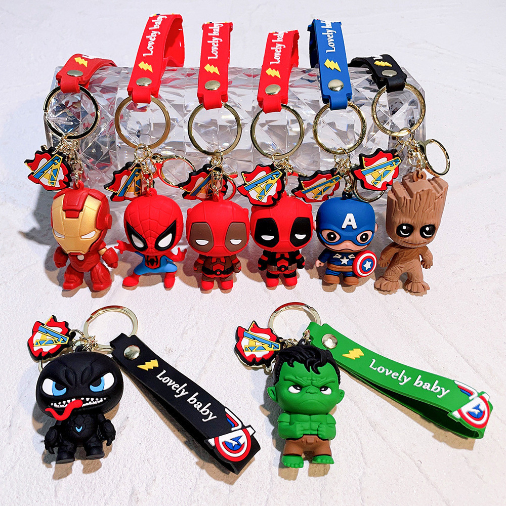 การ์ตูนอะนิเมะ Deadpool พวงกุญแจ, Marvel Avengers Iron Man Spiderman กระเป๋าเป้สะพายหลังจี้พวงกุญแจรถของเล่นเด็ก Party ของขวัญ
