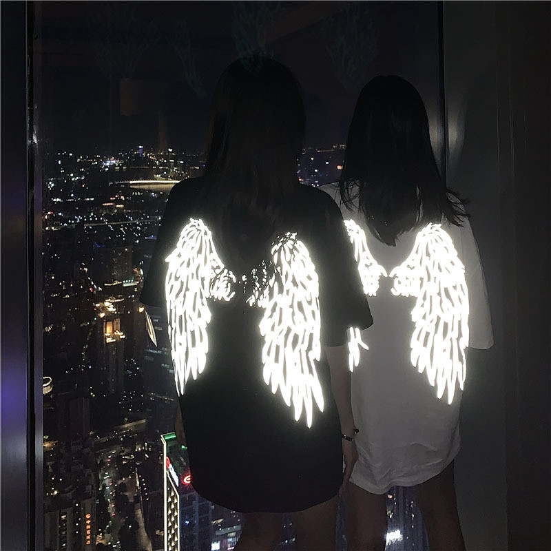 ใหม่สําหรับปี 2025 Dark Seriesสะท้อนแสงปีกแขนสั้นเสื้อยืดผู้ชายStreet Wearอินเทรนด์Insอินเทรนด์หลวมสไตล์ฮ่องกง20240723