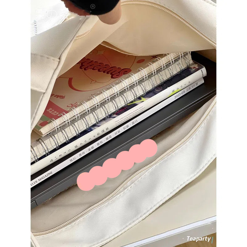 สีทึบสบายๆทุกการแข่งขันสาวไหล่ผู้หญิงสไตล์เกาหลีความจุขนาดใหญ่แฟชั่นที่เรียบง่ายสบายๆบุคลิกภาพหรูหรานักเรียนแบบพกพาชั้นทนทานพร็อพกระเป๋าท