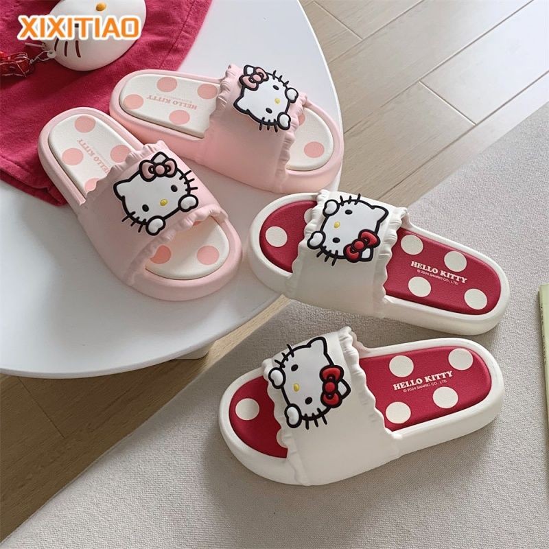 [ข้อเสนอพิเศษ] Sanrio ของแท้แบรนด์ร่วมน่ารัก HelloKitty Flip-Flops สาวฤดูร้อน Soft Sole สบายรองเท้าแตะกันลื่นรองเท้าแตะปาร์ตี้นักเรียนพนักงานออฟฟิศเทศกาลโรงเรียน