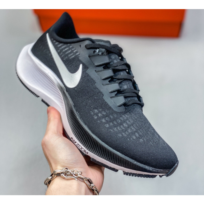 Nike Air Zoom Pegasus 38 สําหรับผู้ชายผู้หญิง