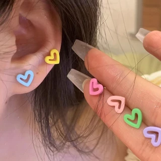 6ชิ้น/เซ็ตโลหะผสมใหม่ต่างหูหัวใจกลวงออกสีสันสดใสสําหรับผู้หญิง