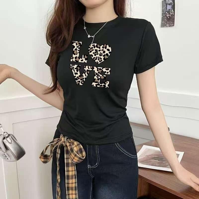 G01-01 เสื้อยืดสีดำแขนสั้นพิมพ์ลายLOVE สุดน่ารัก แนวเกาหลี หลายไซส์ ผ้านิ่มสวมใส่สบาย ใส่ได้ทุกโอกาส ราคาถูก