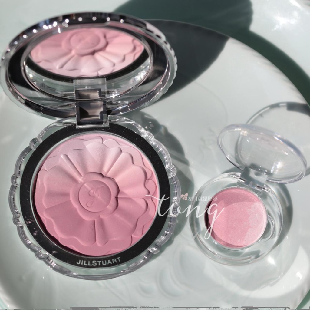 บลัชดํา บลัช [0.5g] jill stuart JS jill stuart JS jill stuart Two-Color Gradient Petal Blush 04 03