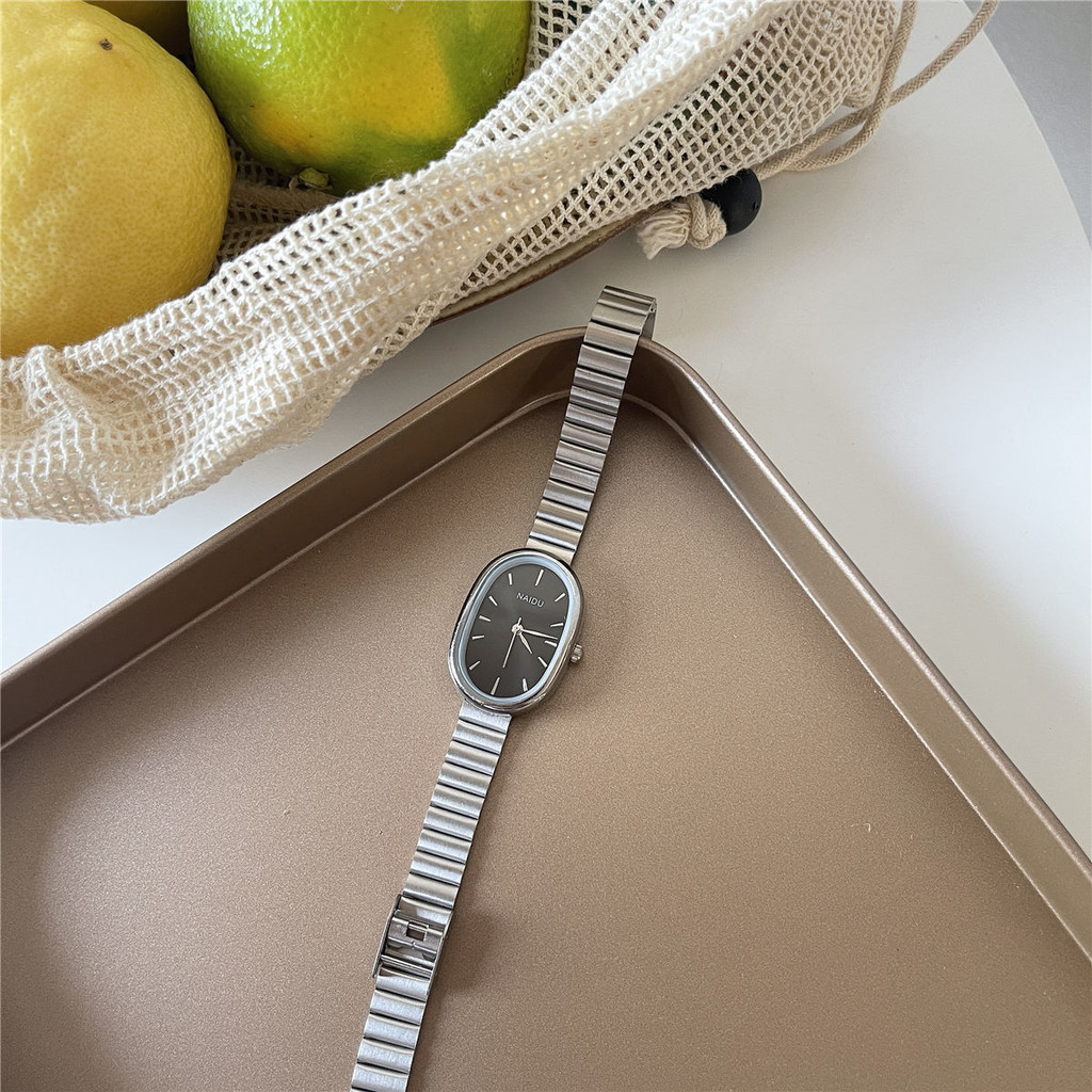 Beirsute หรูหรานาฬิกาหน้าปัดเล็กหญิง Simple Classy Oval Niche Design ins สไตล์นาฬิกาขนาด