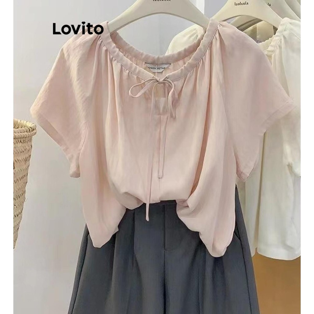 Lovito เสื้อเบลาส์ลูกไม้เรียบหรูสำหรับผู้หญิง LNE72402