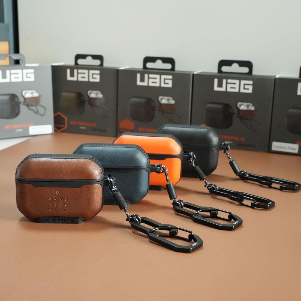 Uag Metropolis เคสหนังสําหรับ Airpods Pro 2/Pro หนังที่ทนทานซิลิโคนป้องกันกรณีพร้อมพวงกุญแจเนื้อคาร์บอนสําหรับ Airpods 1/2 ไร้สายชาร์จกรณี