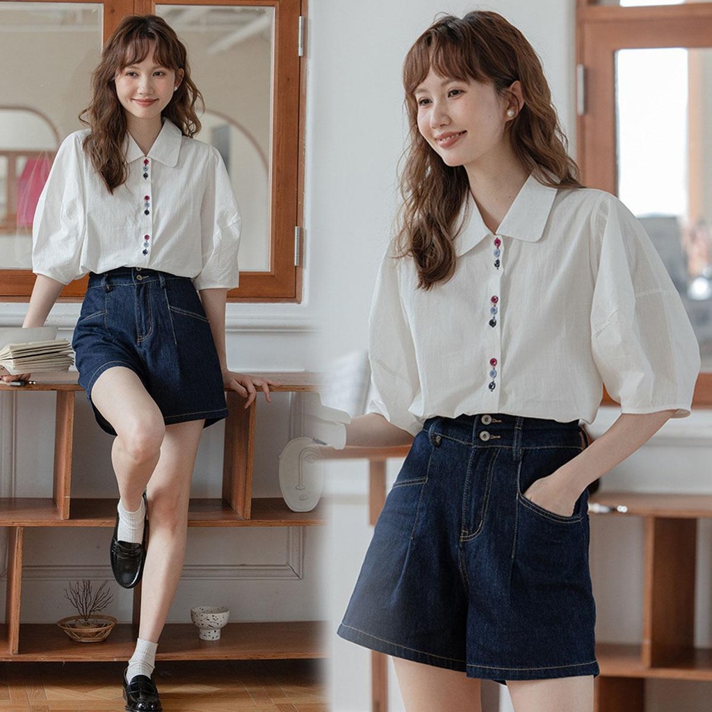 MIMI&DIDI#เสื้อเชิ้ตแขนสั้นผู้หญิง เสื้อเชิ้ตสีขาว ปกโปโล แขนเสื้อโคมไฟ ทรงหลวม กระดุมสีสันสดใสสไตล์ฝรั่งเศส#W463