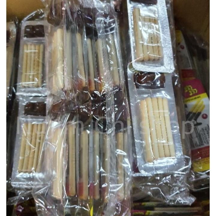 ปังจิ้ม ขนมปังจิ้มช็อคโกแลต แบบซอง 5.5 กรัม x 12 ซอง ขนมเด็ก ขนมโบราณ ขนมถูกๆสงฟรี อร่อยมาก