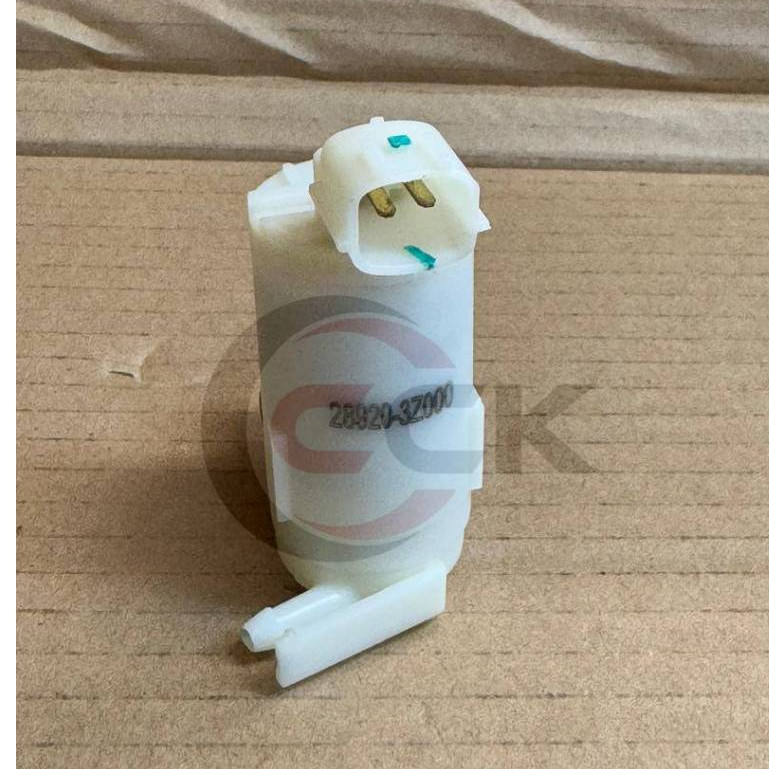 NISSAN URVAN CARAVAN E25 2017 - 2013 ปี WINDSHIELD WIPER TANK MOTOR / WASHER TANK MOTOR 100 % ใหม่