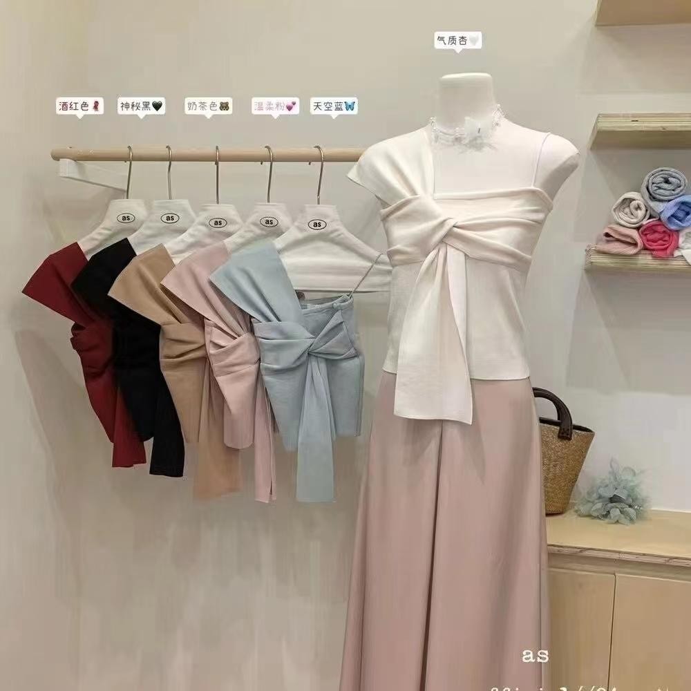 KOKO L052 เสื้อครอปไหมพรมปาดไหล่ สายเดี่ยวไขว้อก เซ็กซี่เบาๆ น่ารักมาก ผ้านุ่มนิ่มใส่สบาย-พร้อมส่งจากไทย