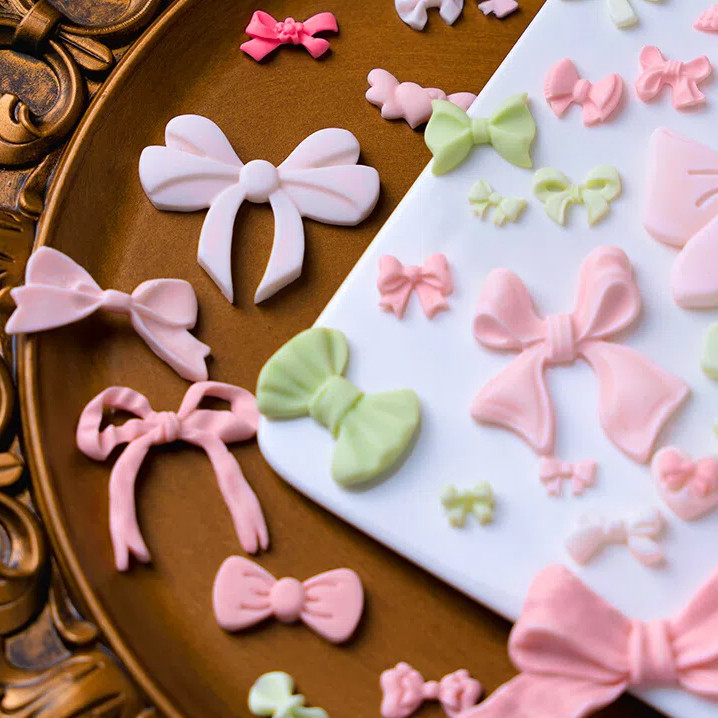 Bow Tie Bowknot ซิลิโคน Fudge แม่พิมพ์เค้กตกแต่งเครื่องมือช็อกโกแลต Fondant แม่พิมพ์ UV เรซิ่นอุปกรณ์เสริม Mould