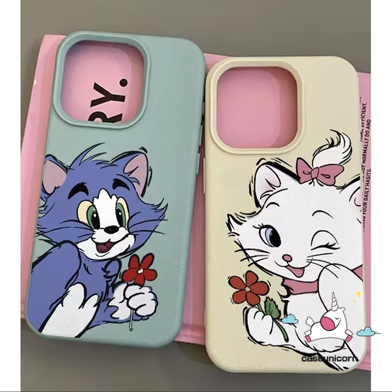 น่ารัก DIY 3D Ball ตุ๊กตาสําหรับ IPhone 16 13 XR 12 11 15 14 Pro Max XS Max X 14 16 15 Plus การ์ตูนคู่ Kitty Cat สีลูกกวาดหรูหราผิวรู้สึกหนังเนื้อนุ่มกรณี