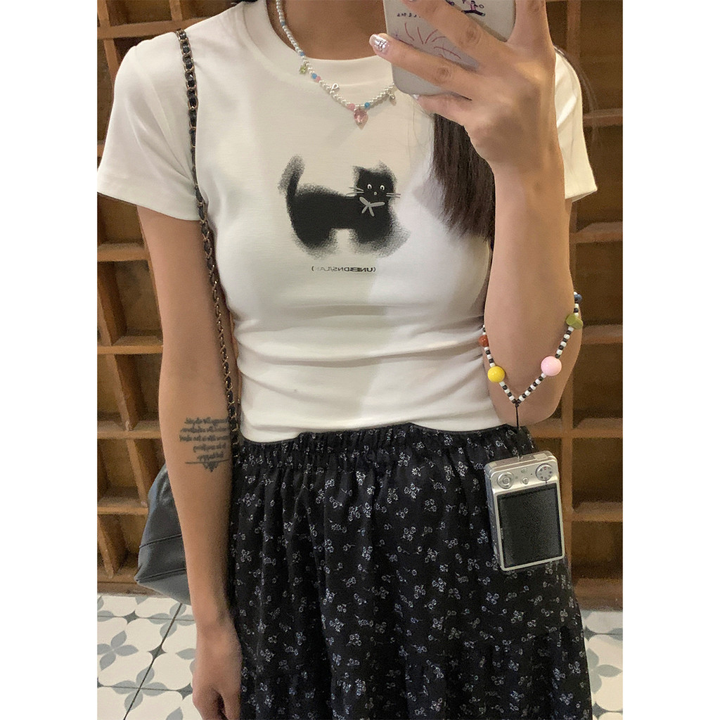 COD (กรุงเทพจัดส่งสินค้า)เสื้อยืดครอป แขนสั้น เวอร์ชั่นเกาหลีของกระแสน้ำแน่นเข้ารูปพอดีสั้นเอวสูงบางผู้หญิงด้านบน#2487