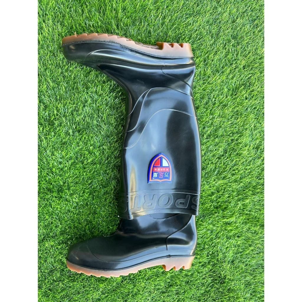 รองเท้าบูท (Size: 39-45) แบบยาวสีดำ คุณภาพดี กันน้ำเนื้อเนียนงานคุณภาพ ตัดหญ้า กรีดยาง กันน้ำ ดำนา