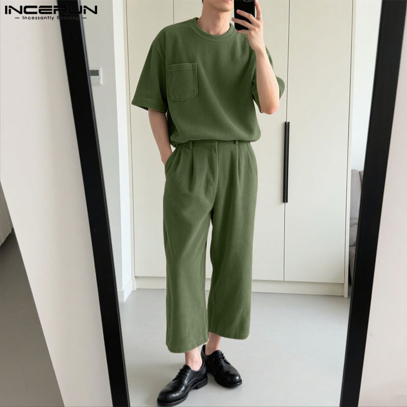 เสื้อยืดแขนสั้นและกางเกงขายาวสำหรับผู้ชาย ชุดลำลองใส่สบาย