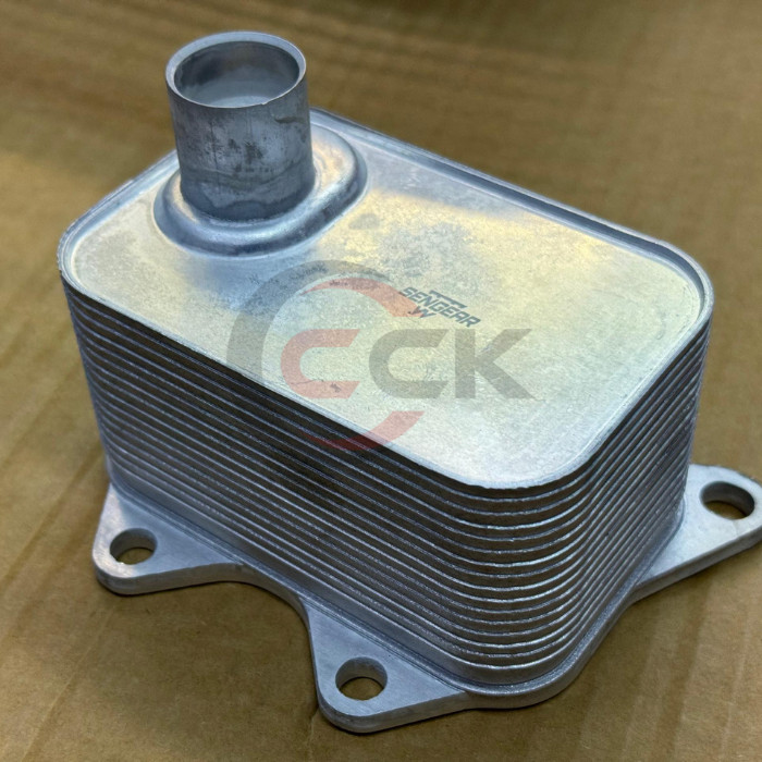EA888 GEN2 VOLKSWAGEN PASSAT CC B6 B7 B8 / JETTA / EOS / BEETLE / ARTEN ENGINE OIL COOLER 100 % ใหม่