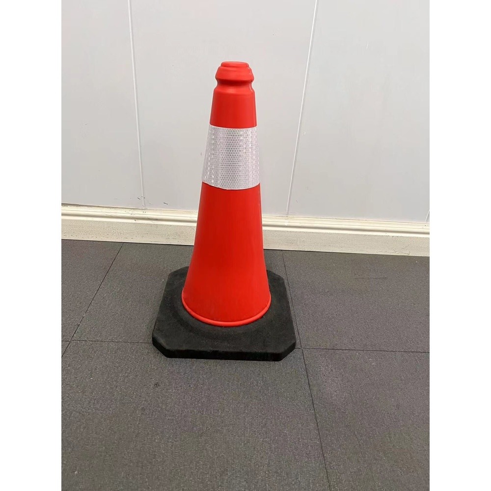 GlobalHouse PRO-TX กรวยจราจร PVC รุ่น TC-PE50 สีส้ม ขนาด 30x30x50 ซม. สินค้าของแท้คุณภาพดี