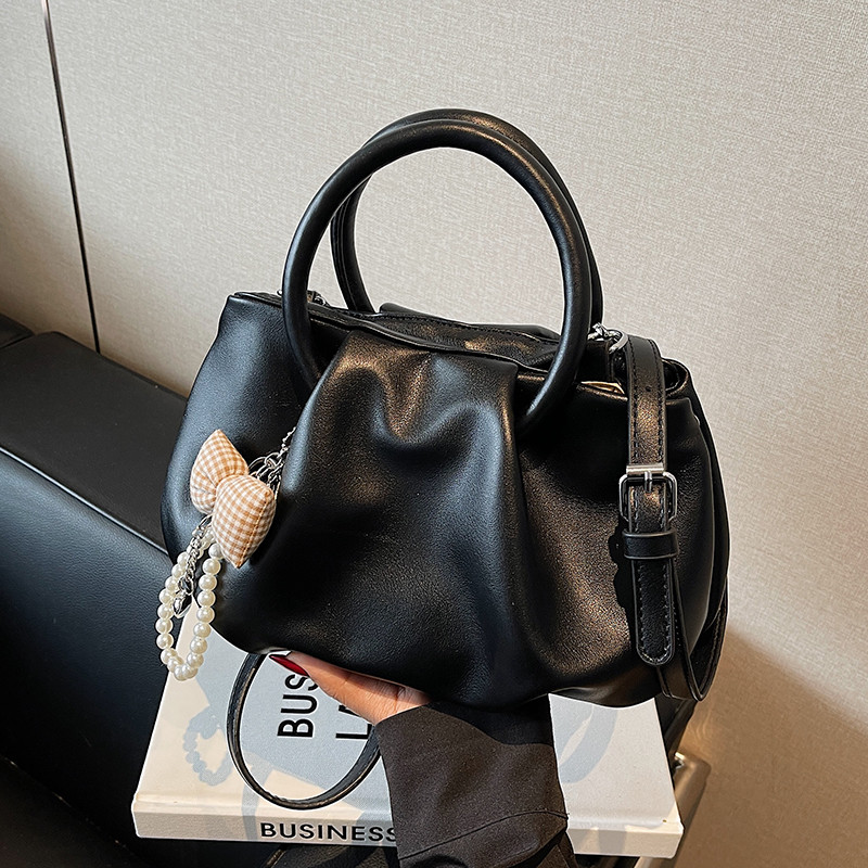 กระเป๋าหมอนมือถือแบบตะวันตกขั้นสูงถุง crossbody ใหม่ที่แฟชั่นและหลากหลาย B20
