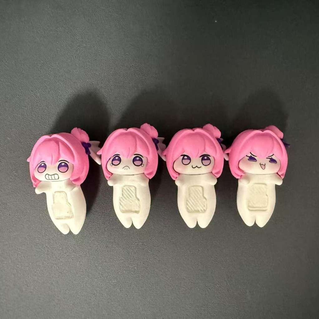 พร้อมสต็อก doro รูป doro สินค้าสติกเกอร์ doro ตุ๊กตาเครื่องประดับตกแต่งรุ่นเล่น Black Ants doro รูป