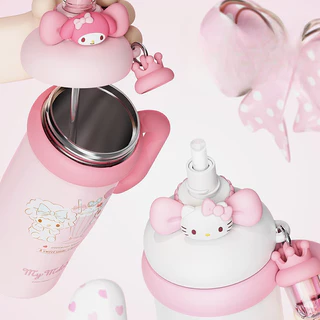 Sanrio Ice King Cup Crayon Shin Chan ถ้วยฉนวนสแตนเลสความจุขนาดใหญ่ถ้วยน้ํานักเรียนถ้วยน้ําฟางระบายความร้อน