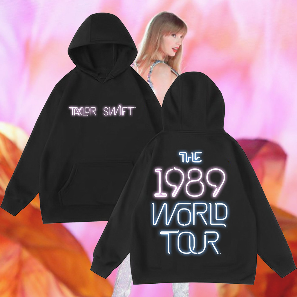 😸เสื้อฮู้ด😸 พิมพ์ลาย Taylor Swift 1989 World Tour Neon Script Tour โอเวอร์ไซซ์ ไซซ์M-3XL