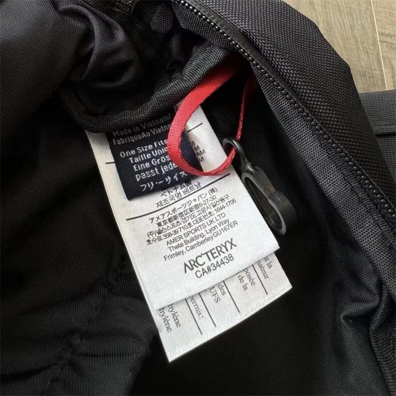 Arcteryx ไก่โครงกระดูกนกกระเป๋า Q5 Waistpack กลางแจ้งกันน้ําแฟชั่น Messenger Fanny กระเป๋าสะพายกระเป๋าหน้าอกเอวกระเป๋า