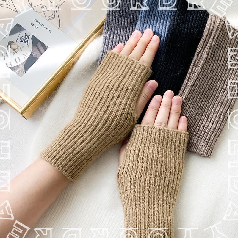 ถุงมือไร้นิ้วแบบสั้นผู้หญิงนวมกันหนาวอุ่นถักแขนแขนวิจิตรถุงมือสาวนุ่มสบายๆ