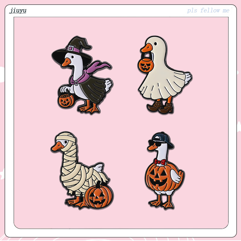 เข็มกลัดลาย Halloween สัตว์และฟักทอง พร้อม Lapel Pin และพวงกุญแจ เพิ่มสไตล์ให้กระเป๋าเป้และหมวก ของขวัญสำหรับทั้งผู้หญิงและผู้ชาย